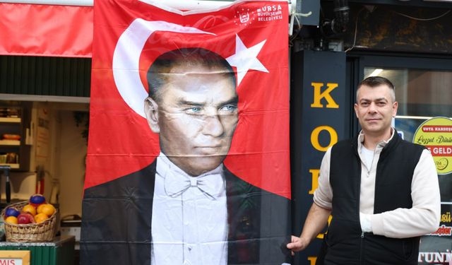 Bursa’da Cumhuriyet coşkusu balkonlara taşındı