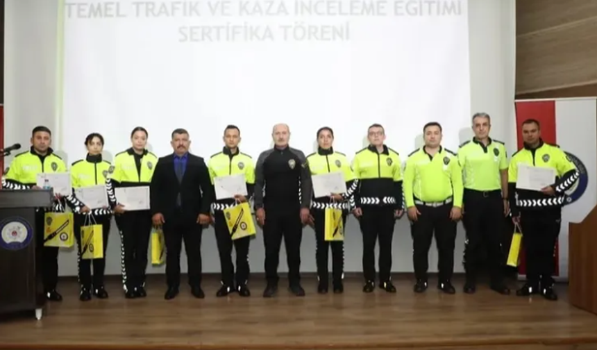 Bursa’da trafik birimleri eğitimini tamamlayarak görevine başladı