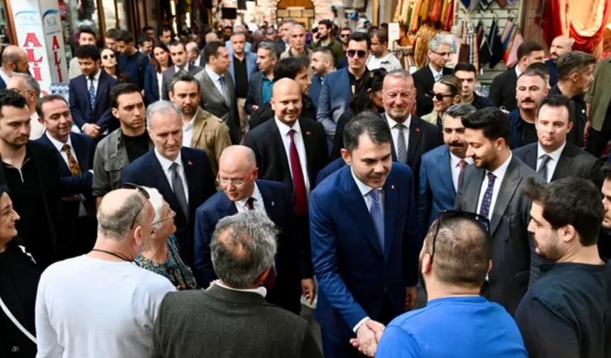Bakan Kurum Bursa’da esnafla buluştu