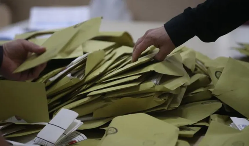 Seçimler ne zaman? 2027 deniyordu şimdi de yeni tarih gündemde