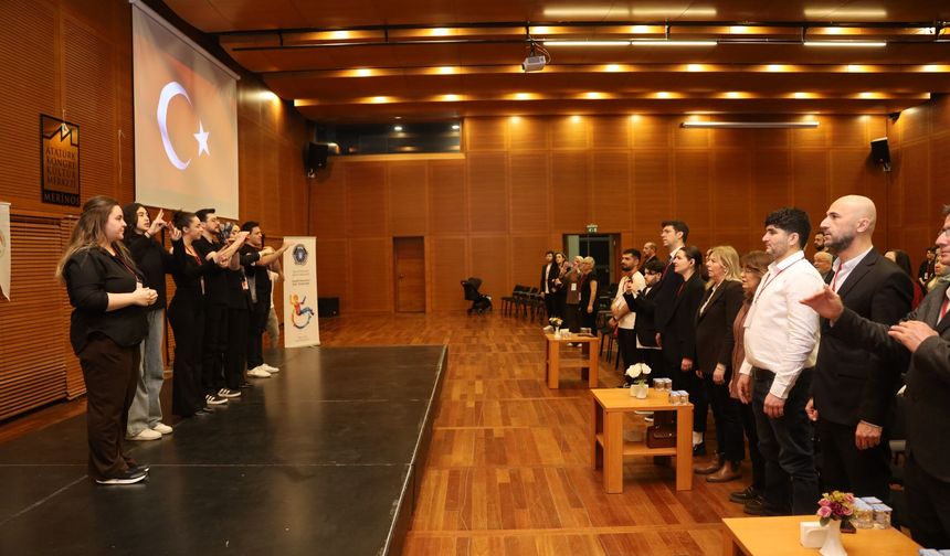 Bursa’daki 'unutulmaz 5 hikaye'nin sırrı ne? Dinleyenler gözyaşlarını tutamadı!
