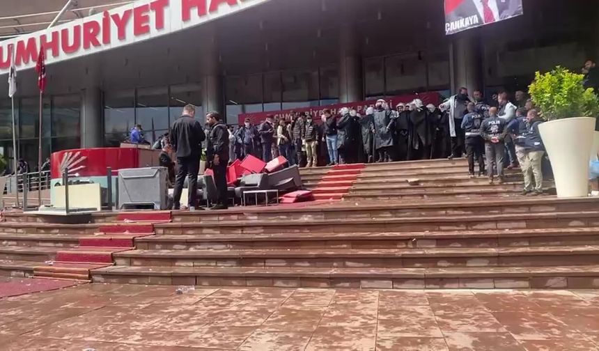 CHP Genel Merkezi'nde neler yaşandı?