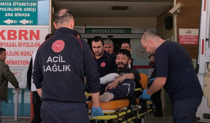 İnegöl'de parçalanan spiral taşı genç işçiyi ağır yaraladı