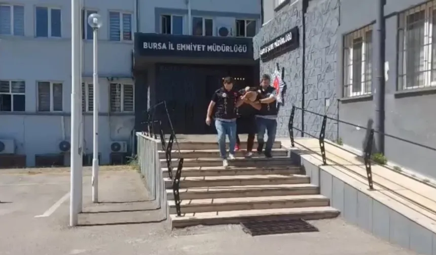 Bursa’da aranan şahsın "kamuflaj" taktiği polis ekiplerine sökmedi!