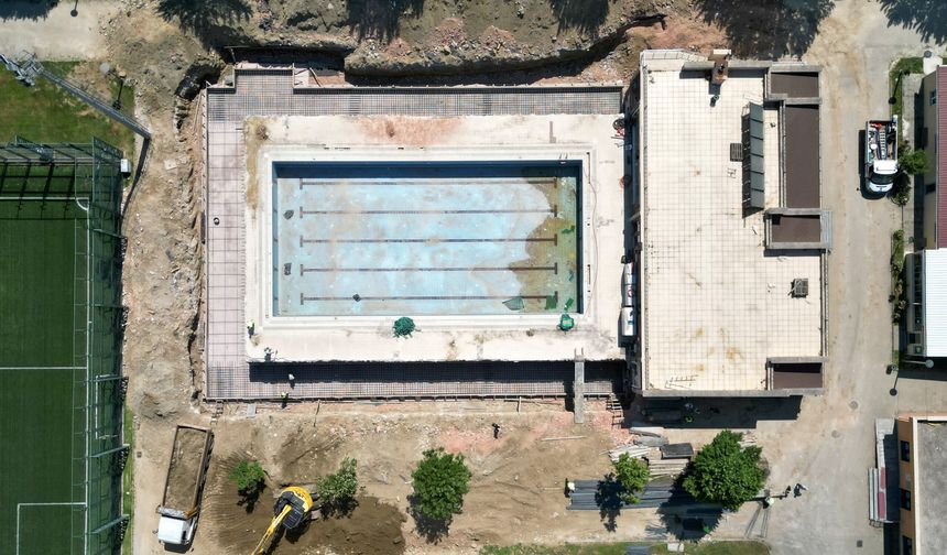 Bursa’da havuzlar kapanmıyor: İşte 12 ay yüzme fırsatı!