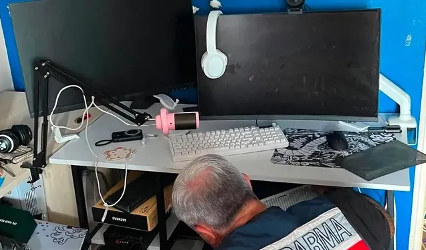 MİT'ten kredi kartı şebekesine operasyon
