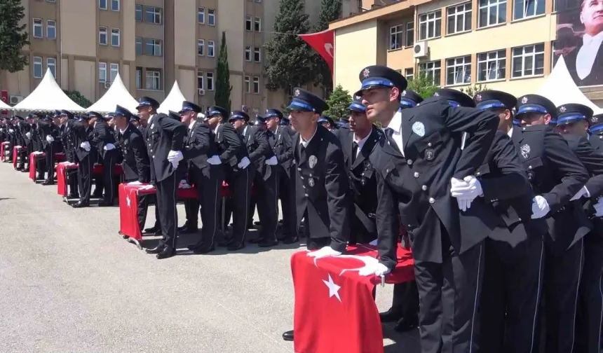 Bursa POMEM'den mezun olan genç polisler görev yerlerine uğurlandı!