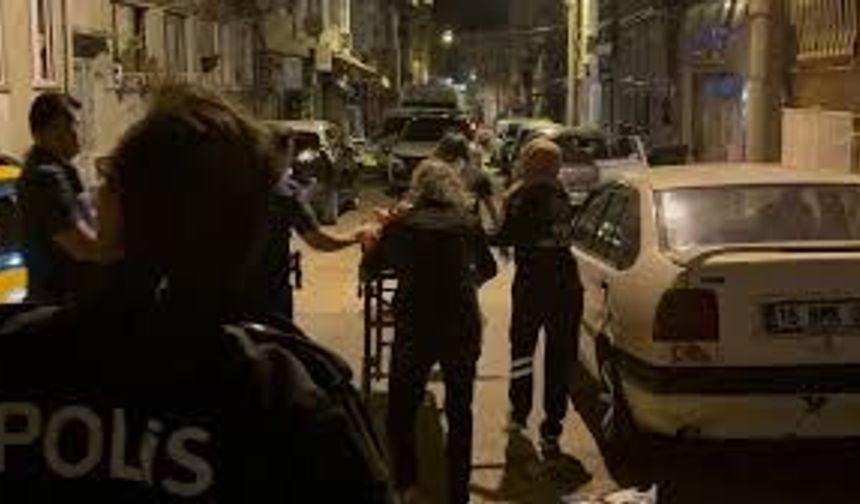 Bursa’da yaşanan aile faciası! Annesini bıçaklayıp kendine zarar verdi