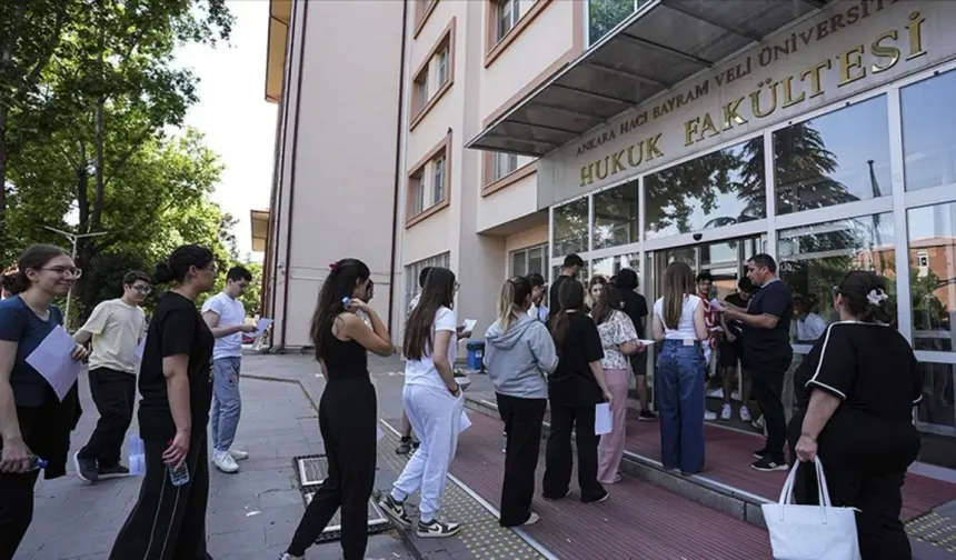 2,5 milyon üniversite adayı için sınav zamanı