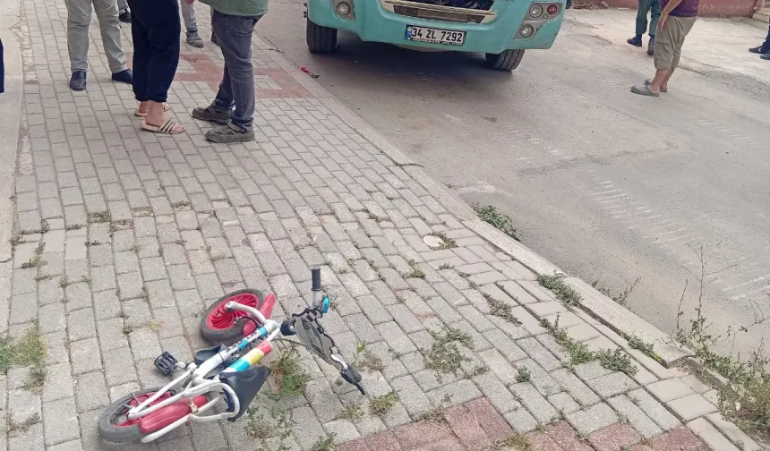 Bursa’da korku dolu anlar! Bisiklet süren küçük çocuğa kamyon çarptı