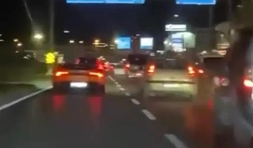 Bursa’da lüks araç kazası! Makas atan Lamborghini Mercedes’e çarptı