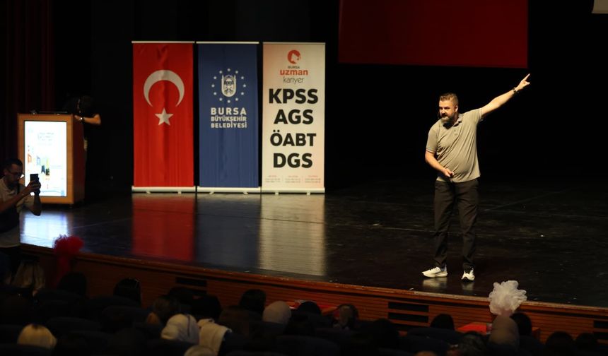 Bursa'da KPSS'ye girecek binlerce adaya büyük destek! Ücretsiz seminer başladı