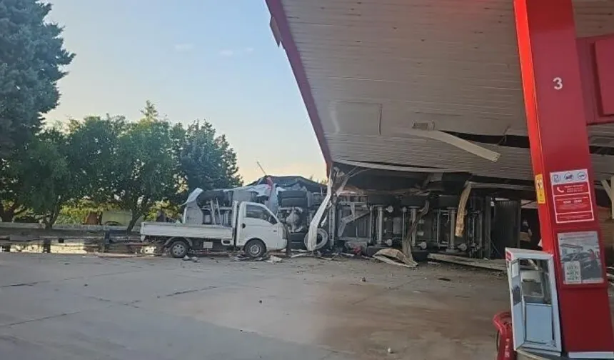 Bursa’da kömür yüklü tır istasyona daldı