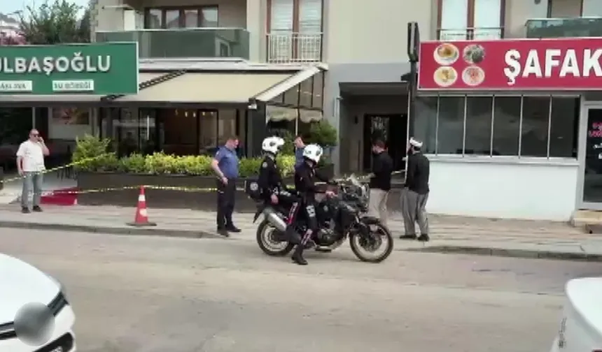 Bursa’da silah sesleri mahalleyi inletti! Hedef aldıkları evin girişine kurşun yağdırdılar