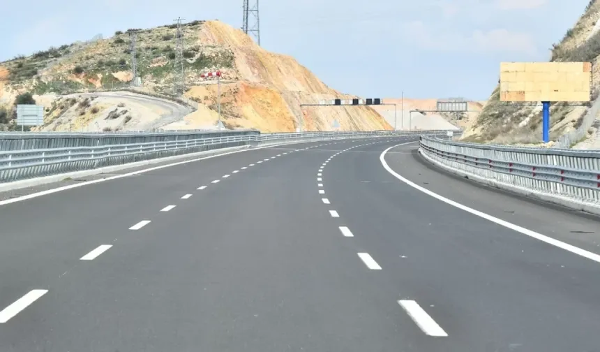 Bursa'da o yolu kullanacaklar dikkat! Trafik kontrollü ilerliyor