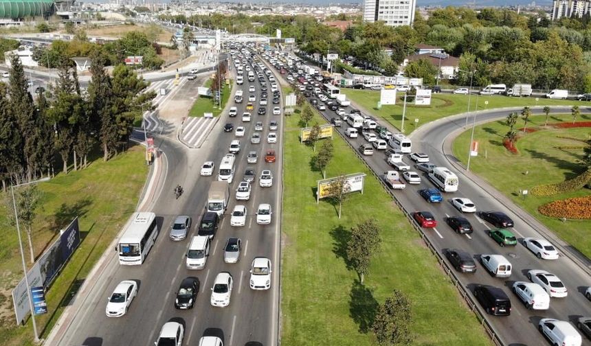 Bursalılar dikkat! Yarın bu caddelere araç girişi yasak olacak