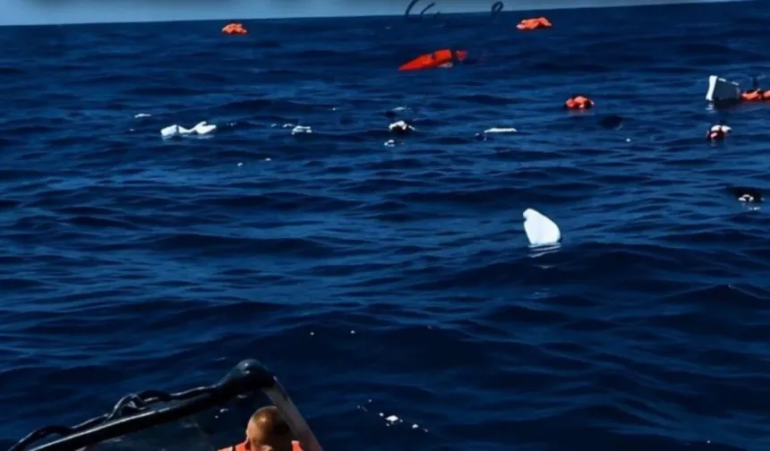 Girne açıklarında gemi battı! 270 kişi için kurtarma çalışması başlatıldı