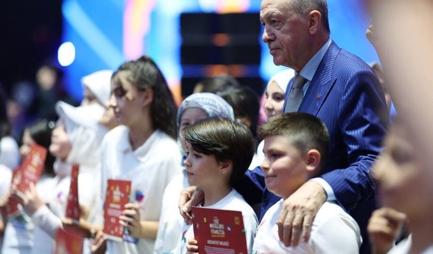 Cumhurbaşkanı Erdoğan'ın katıldığı yaz okulu buluşmasında rekor katılım