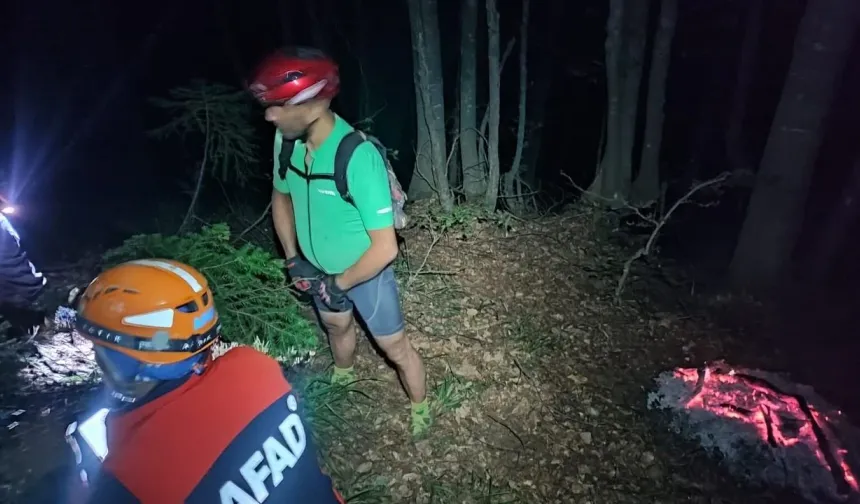 Bursa'da bisikletiyle gittiği vadide mahsur kalan vatandaş dronla bulundu!