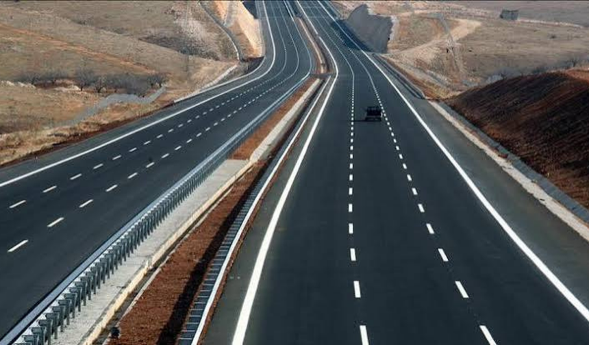 Bursa’dan yola çıkacaklar dikkat! Otoyolda sağ şerit kapatıldı