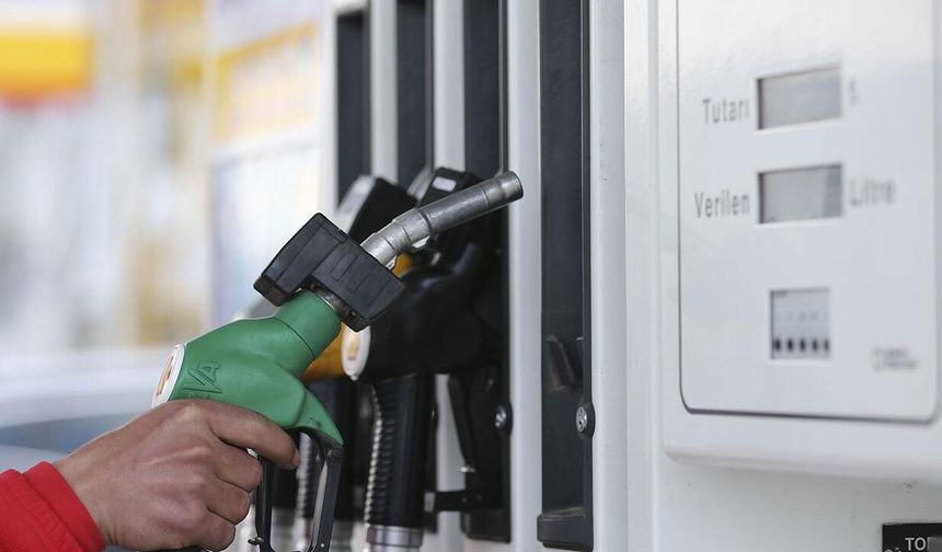 Akaryakıtta yeni fiyatlar: Benzin ve motorin ne kadar oldu?