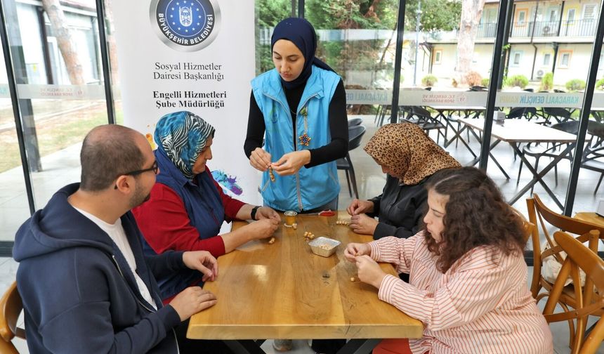 Bursa’da özel gereksinimli gençler için kamp macerası