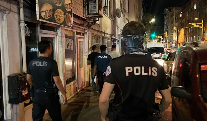 Bursa’da Dikkaldırım ve İncirli’de polis harekete geçti! Şüphelinin üzerinden 2,8 gram uyuşturucu çıktı