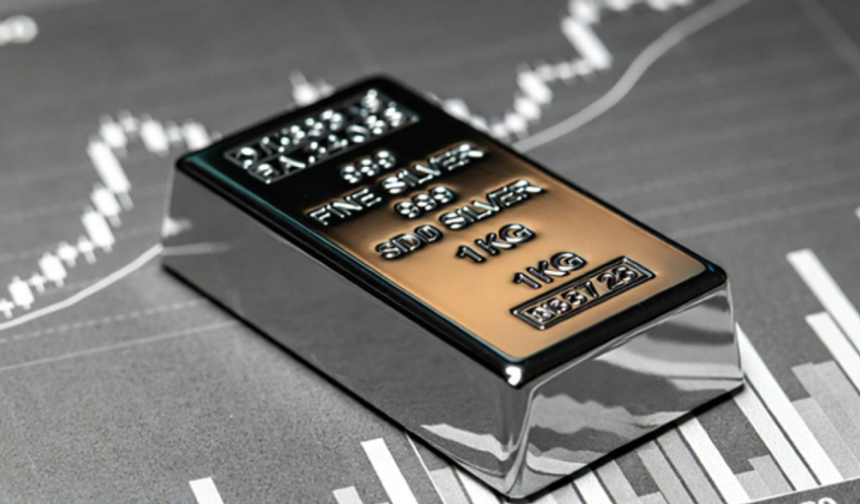 Altında 3.900 dolar, gümüşte 50-53 dolar beklentisi