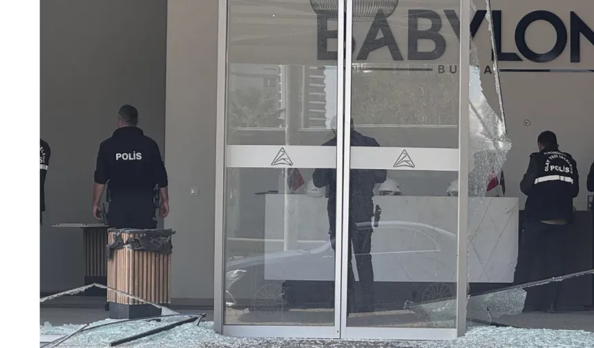 Bursa’da Atış Yapı’nın satış ofisine silahlı saldırı!