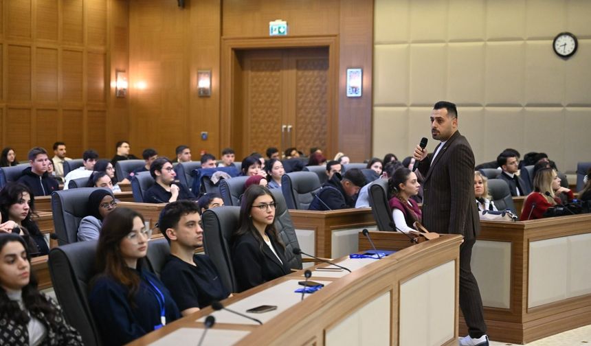 Bursa Büyükşehir Belediyesi’nden 175 öğrenciye eğitim desteği