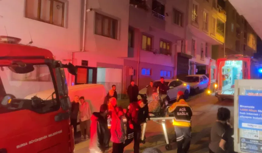Bursa’da apartmanda korkutan anlar! İtfaiye gerçeği ortaya çıkardı