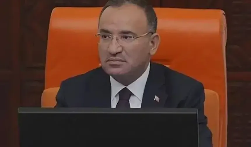 Bekir Bozdağ TBMM Başkan Vekilliğinden istifa etti