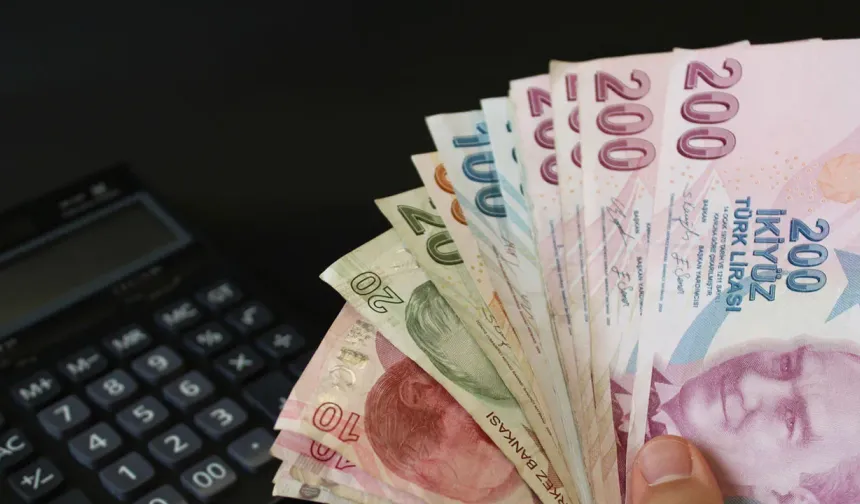 Yeni zam dalgası mı geliyor? Ekonomistten vatandaşın cebini ilgilendiren uyarı