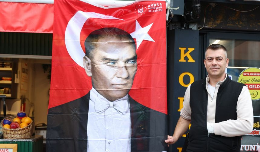 Bursa’da Cumhuriyet coşkusu balkonlara taşındı
